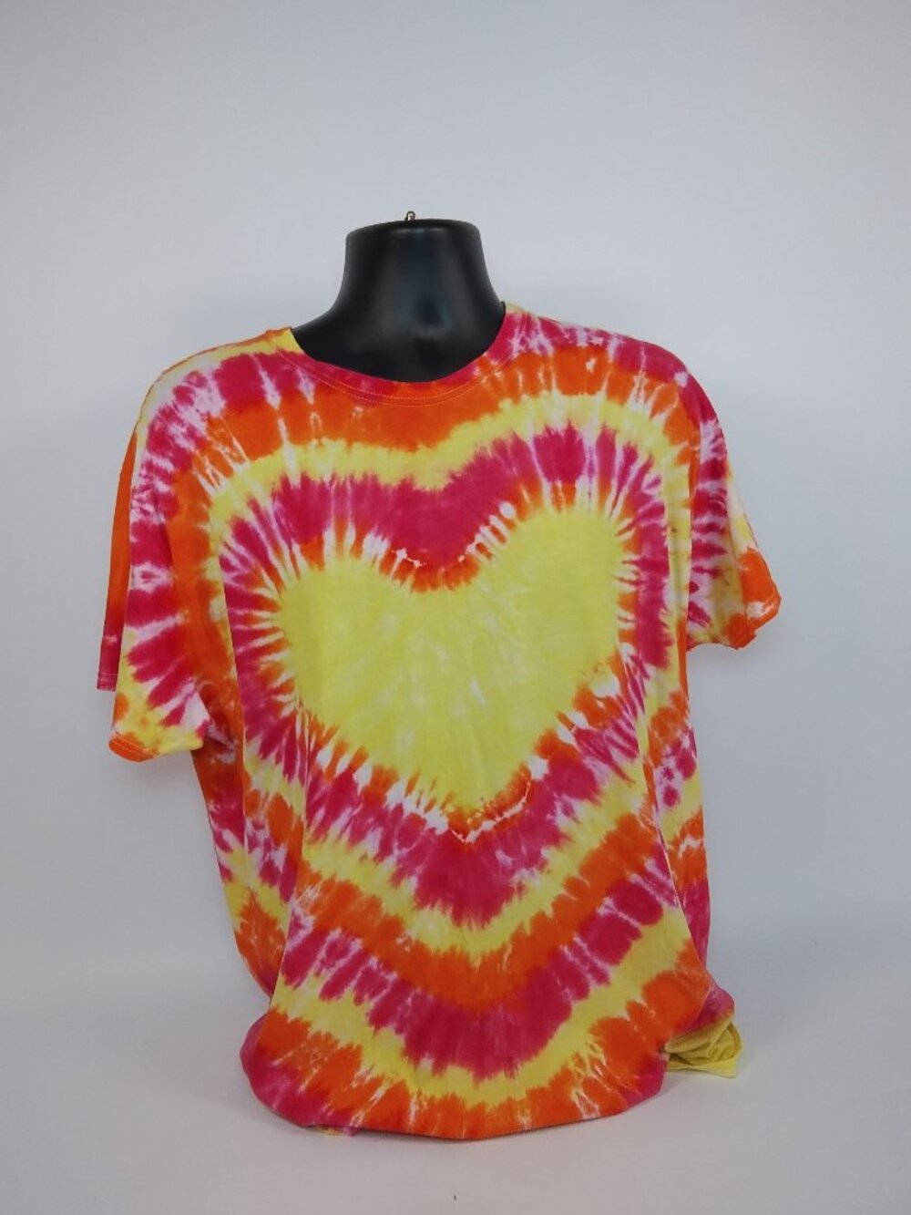 Mens XL Hanes "Heart" Liquid Dyed T-Shirt